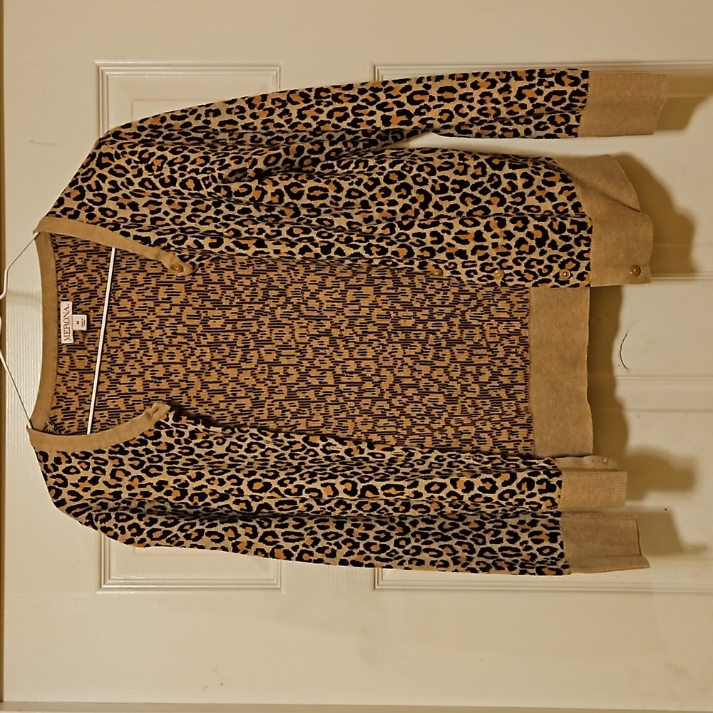 Merona womans leopard peint sweater